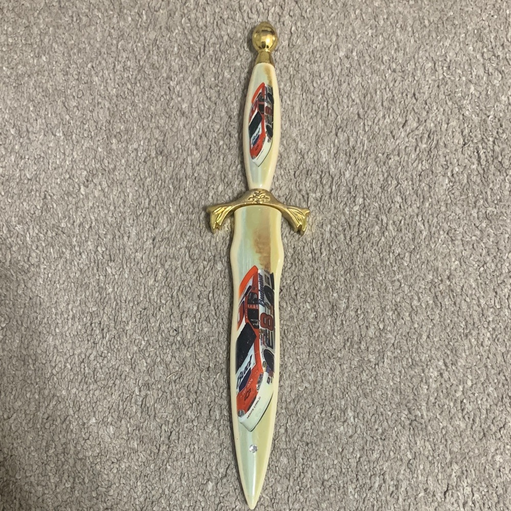 Decorative Dagger with Racing Design